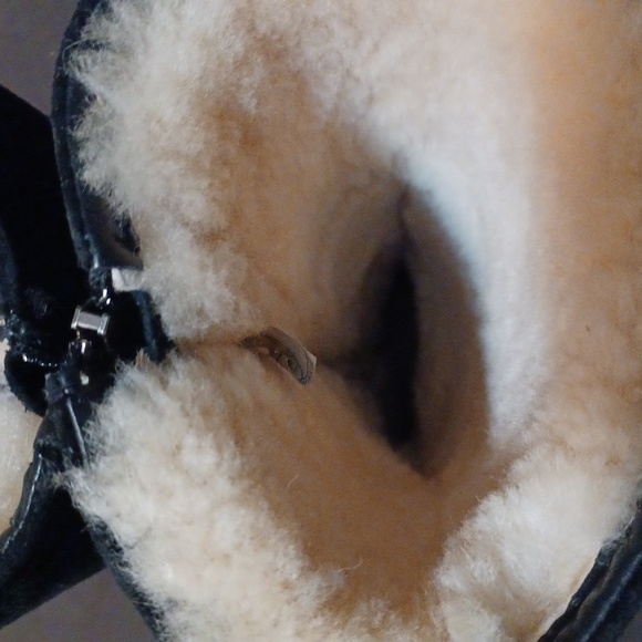 Black  UGG 7 WOMEN BOOTS - Picture 5 of 7